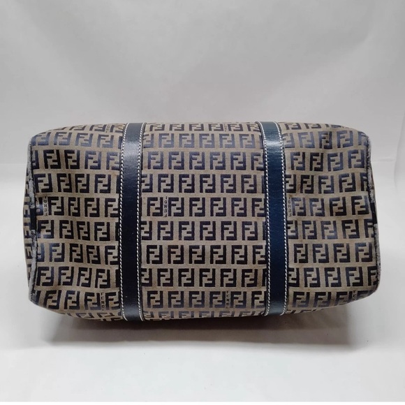 Large Fendi Boston bag - Picture 5 of 8